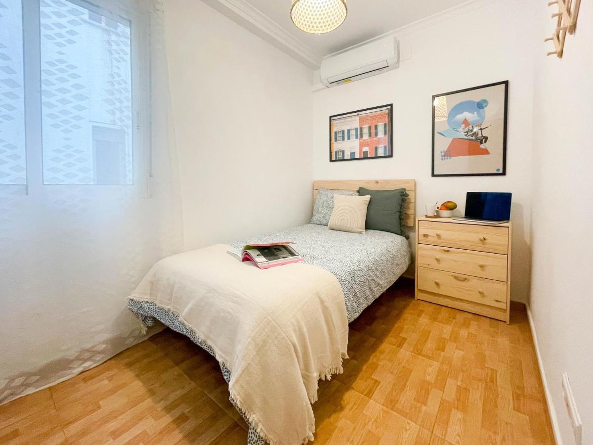 Amplio Apartamento En Pleno Corazon De アリカンテ エクステリア 写真