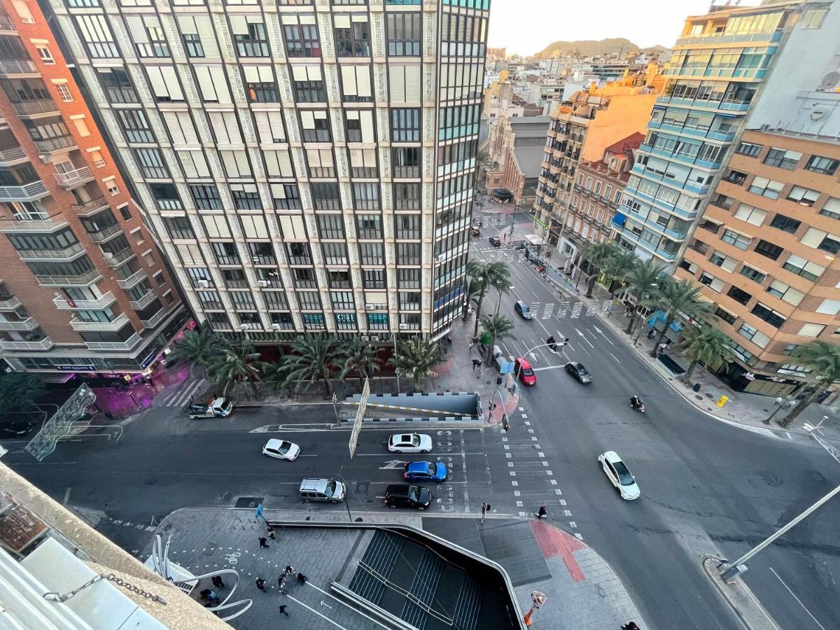 Amplio Apartamento En Pleno Corazon De アリカンテ エクステリア 写真